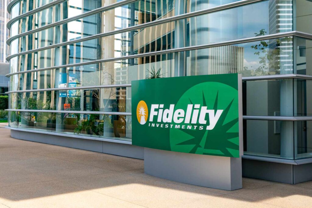 Fidelity Ventures into Ethereum ETF with Staking Options